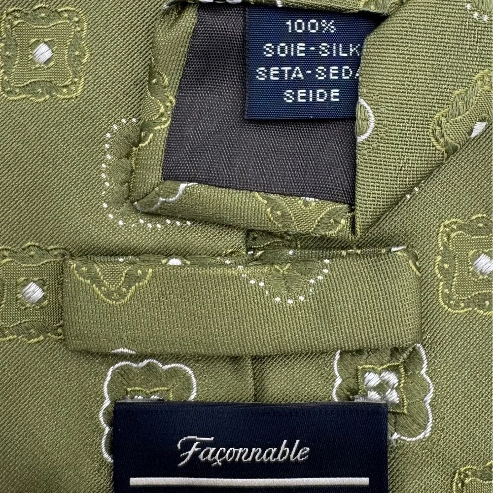 Faconnable Necktie 100% Silk Geometric Medallion Handmade in Italy Green Luxury